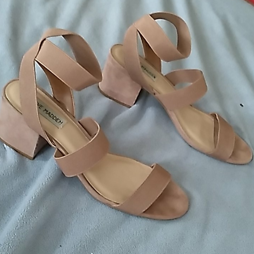 Steve Madden Nude Fabric 2.5" Ankle Strap, Chunky Heel Sandals - Picture 2 of 8